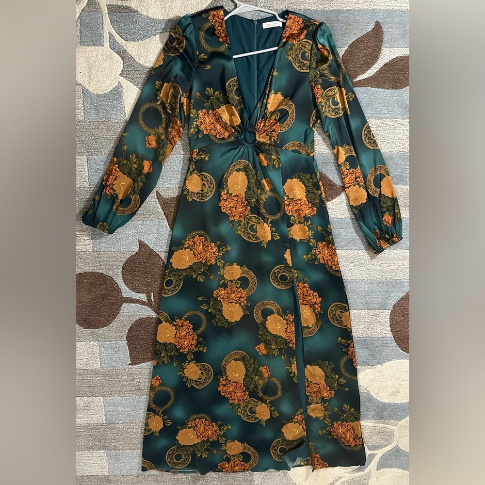 12th Tribe Gizelle Long Sleeve Plunging V-Neck Maxi Dress in Satiny Teal & Gold - Picture 7 of 11